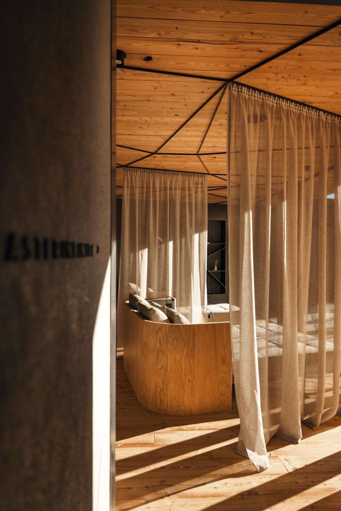 Aster Boutique Hotel & Chalets Fuegenberg Eksteriør bilde